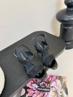 d&G古典与现代碰撞出的意式浪漫美学 杜嘉班纳 Dolce & Gabbana 线条 版型 看得到的高级感 非市场通货比 dg杜嘉班纳秀场直击 同步更新 杜嘉班