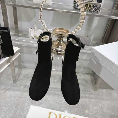 出厂 迪奥 DIOR 24年新款凉靴款烤漆 CD字母跟加皮带扣拉链靴子 上脚特别飒 材质:鞋面进口漆皮+羊皮垫脚+意大利真皮大底+原版开模 size：34-41 - 点击图像关闭