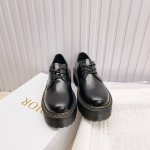 工厂价 ，现货 Dr Martens 马丁博士 [1461低帮三孔松糕厚底]“Dr”真皮低帮～各路明星同款欧美时尚博主都纷纷穿上马丁风经典低帮，面料 进口开边珠