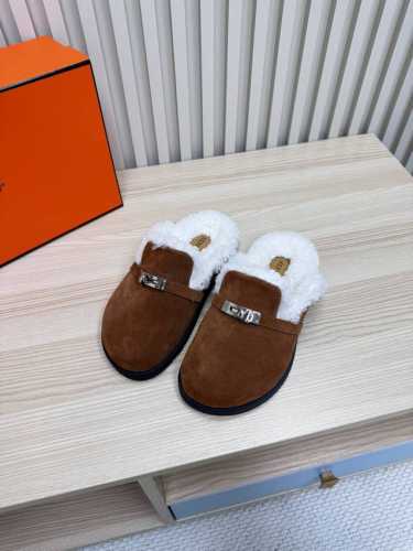 出厂 顶级版本 Herm*s 爱马仕 fw24 new arrival～ H家2024秋冬羊毛里 雪地靴 kelly半拖 好看好穿还高级，秋冬决绝子单品 材质：
