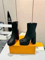 LV顶奢最新官网系列走秀款 顶级版本6寸短靴、同步更新、完美楦型+跟扣设计，LV新元素扣子、高贵气质、高水台设计、走路不累脚、原版倒模楦型，极致1:1形体，高端