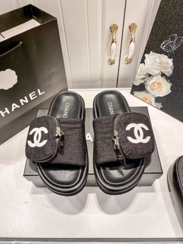 橙子出厂价p chanel 香奈儿 夏季新品 情侣款小书包拖鞋 魔术贴包包拖 休闲凉拖 码数 35-44