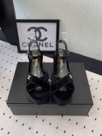 Chanel新款早春凉鞋 高版本出货 各大社交平台热门晒图 质感上脚是非常柔软舒服的 原版进口绸缎鞋面 混种羊皮垫脚 意大利真皮大底 Size：35-39 40