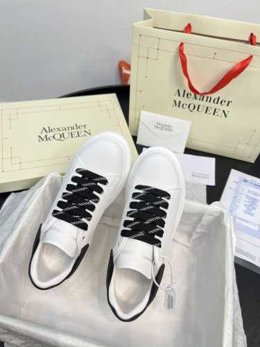 橙子出厂价P Alexandermcqueen 亚历山大 麦昆 Mcq 情侣款滴胶小白鞋 厚底增高休闲鞋 运动鞋板鞋 热销经典款 男女同款 底厚：4.5Cm 码