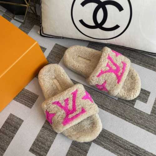 L家 毛拖P: 女款，码数35-40 41.42订做不退换 2024新款 Louis vuitton LV毛拖 官网同步：专柜品质！我家只做全真皮羊羔毛 一款巨