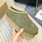 出厂价 UGG 2553厚底松糕民族风格我们家纯原货、此款构思于中国民族传统服饰文化绚丽多彩，工艺精湛，款式别致，风格独特，充分的展现着本民族的风采，成为时下国