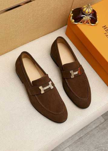 商品商标：Hermes 爱马仕 休闲皮鞋 正码码数: 39-44 38.45订制 商品材料：精选 进口头层磨砂牛皮鞋面+奢华五金扣，进口水染牛皮内里。强烈立体视