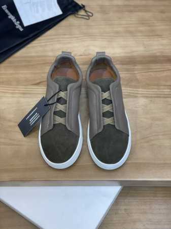 实价 商品商标：杰尼* 杰尼亚* 低帮休闲鞋 正码码数 38-44 可订做45 商品材料：鞋面进口牛皮拼接磨砂皮，羊皮内里，原版大底。 编 号：846 - 点击图像关闭