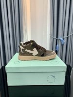 出厂价 ，高品质 Off-White 运动鞋 2022春夏秀款球鞋正式发布独家上线曝光新配色高端版本出货 情侣款所有配件均通过定做出产正品裁片 原版比例大箭头定