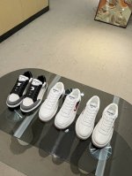 冲量价: P350 Chanel香奈儿 专柜顶级休闲款运动鞋 这款经典设计；鞋面多种工艺电绣的风格；大底却时尚运动；不平凡的拥入了多种配色元素 多元化混搭非常好