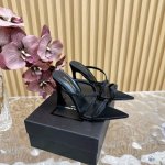 独家新款上架 YSL 圣罗兰 SS2024夏季鱼嘴 高跟新品 走秀款高跟凉鞋 2024全新春夏系列后带方扣高跟凉鞋 ！ 尖头高跟拖鞋淡淡的夏日里怎么少得了一双仙