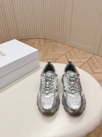爆款 明星款2024主推爆品 全新发售的迪奥 Dior Chrono 新款休闲运动鞋跑鞋老爹鞋 真的酷毙了，未来感十足原版完美复刻！全对版材质 模具！！35-4 - 点击图像关闭