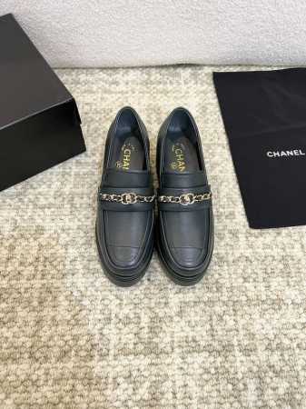 CHANEL 香奈儿 25早春新款厚底女鞋，怎么搭配都好看，时髦精必备！搭配展现与众不同的穿搭风格、白由混搭闪耀到位，跟紧香奶奶时尚步伐！上脚整体非常好看舒服的 - 点击图像关闭