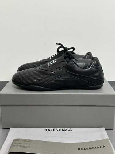女 男+10，Balenciaga巴黎世家 系带 休闲单鞋 女款 黑色 面料牛皮羊皮 女：35-40，男：39-44 女41男38.45 定制不退不换
