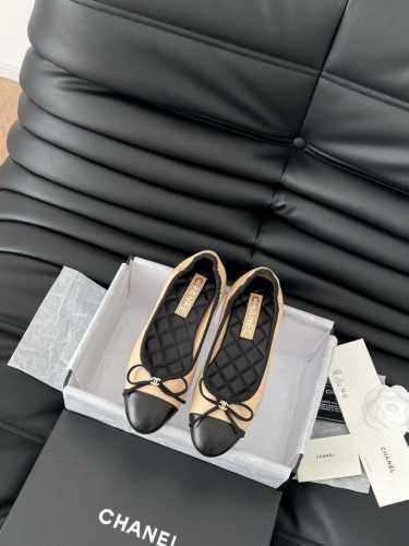 Chanel 小香25C新品蝴蝶结单鞋系列 原版1:1复刻 经典中的经典 无论搭配裤装还是裙装都是完美 小圆头的设计很好的修饰脚型 小仙女们必备！ 鞋面采用进口