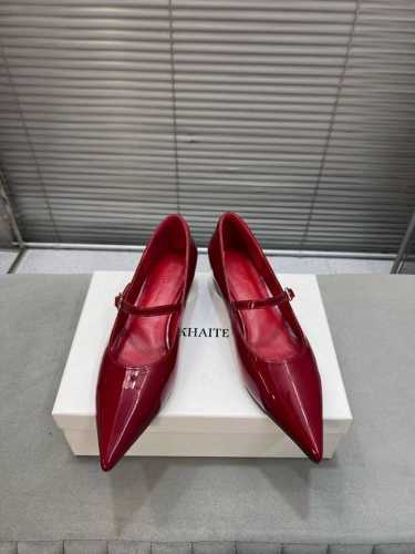 出厂价Pp P380 Khaite 新款早春款玛丽珍单鞋隐形高跟内增高高跟鞋！ 漆皮 羊皮里 意大利进口真皮大底， 跟高6Cm 码数35-40# 40定做不退换
