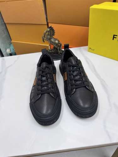 Fendi 芬迪 早春 -高端品质 原单 -鞋面 高科技飞织纳米面料 -内里 羊皮内里 -垫脚 超级透气运动网眼 -大底 原版超轻大底 -超高品控 做工精细 凸