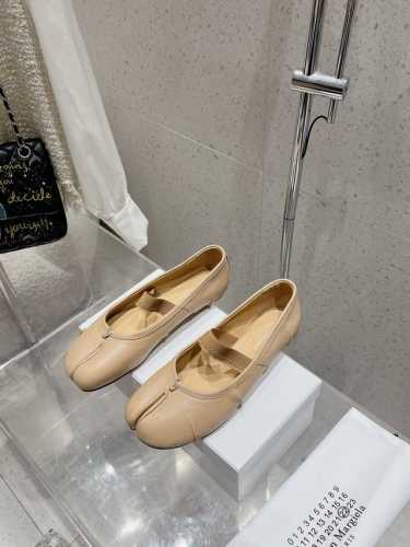 Maison Margiela｜马吉拉mm6 24Ss初夏新品皱褶分趾芭蕾舞鞋 时髦精必入 太太太百搭啦 夏天搭配各种凹造型必备 非常出片！ 定制混种小羊皮水染