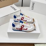 高版本-配飞机盒 五一福利价 爆款 Loewe2025要意威 Ballet Runner 系列芭蕾运动鞋！！罗意威 Ballet Runner升级 2.0宽宽的