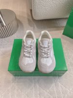 出厂价p 男女同款 Bottega Venet*新款Orbit运动鞋 最全配色 超多明星同款 采用轻质科技网面布料 搭配几何图形外底 王炸系列 高版本 上脚超级
