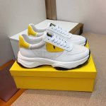 出厂价 Fend* 新款运动休闲鞋。鞋面采用品牌高档印花面料，网布舒适内里，时尚气息，独特品牌工艺。运动休闲大底，码数：38-44，两色可选。