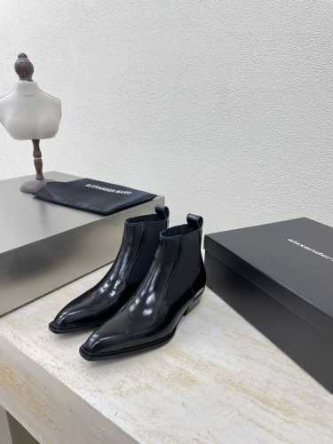 切尔西松紧靴 Alexander Wang亚历山大王 组合大底 黑色皱漆 牛皮 原版飞织面料 简约大气经典款 鞋型大气 鞋面采用进口牛皮 鞋头秀气 真皮大底 原