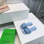 高品质出厂 顶级品质Bottega Veneta葆蝶家25春夏新款Bv Blink编织简易方头平底拖鞋系列 重工全真皮手工编织 简直Bv最新天花板啦 百搭春夏配