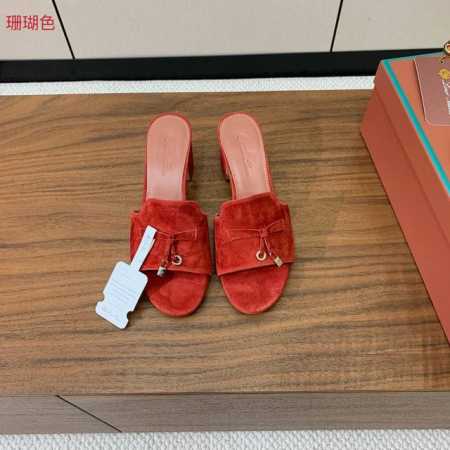 Loro Piana 羊京中跟拖鞋。鞋面羊京，羊皮内里及垫脚。真皮中底，真皮包跟。进口真皮大底，跟高8cm。码数：34-42 34、40、41、42定制不退换 - 点击图像关闭