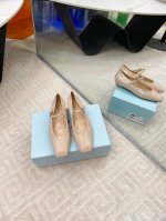 出厂 25 新品专柜新款玛丽珍系列上新 鞋面：原版定制牛漆皮私模五金扣激光穿孔工艺内里：特定混种羊皮内里大底：原版开模真皮大底 鞋码: 35-39 40定制不退