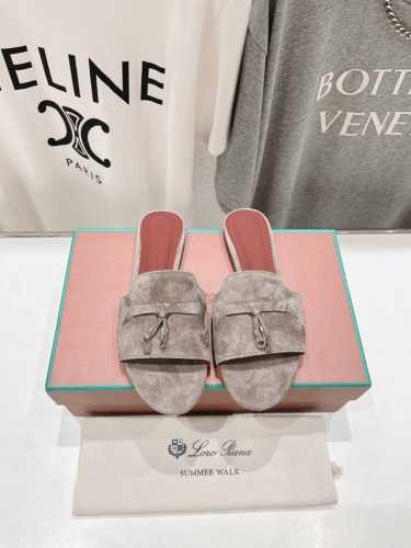 高版本出厂 Loro Piana* Lp 诺悠翩雅2025Ss春夏新款拖鞋 市场顶级品质 极简高级大方～高级而舒适的气息～ 夏天当然就得美美哒～ 上脚柔软舒适度
