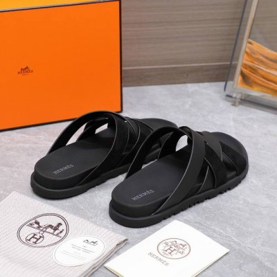厂价 男码10 HermèS 爱马仕25Ss新品交叉拖鞋 这也太呆萌太好看了吧？ 极约复古的设计 浓厚的异域风情 时髦感十足、随便上脚都很有腔调 简简单单的款式