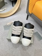 3.5厘米跟 Rick Owens 厚底大匡威五芒星24Ss这双上脚是真的不错的叻。厚底增高 配色还是黑色的系列 搭配也比较容易个人还是比较推荐的 主要还是Ri