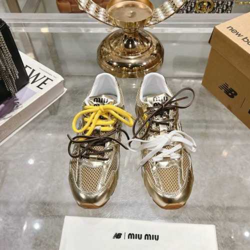 冲量价: 新色增加Miumiux New Balance 漆面休闲阿甘鞋德训鞋运动鞋 原版开发，Miu Miux从New Balance 经典 Nb530运动鞋