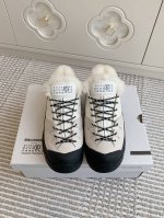 顶级 salomon x mm6 24新款联名款 保暖羊毛登山鞋运动鞋 马吉拉与萨洛蒙的碰撞登山♀也要时尚起来 材质：对版牛反绒羊毛内里 大底：私模tpu大底，