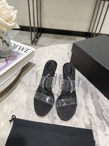 alexanderwang大王春夏新品大王Lolita高跟开放式胶片钻跟凉拖鞋 上脚超级无敌的舒适 大气 ，完美的贴合脚型。脚床凹凸感带按摩，鞋垫配上注胶 白色