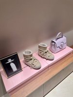 INUIKII 来自瑞士的寒冷之美 inuikii皮毛一体防滑增高雪地靴 北欧爆单品，ins博主疯狂大秀 全鞋采用进口牛皮 结合羊皮毛一体材质 纯手工制作皮毛一