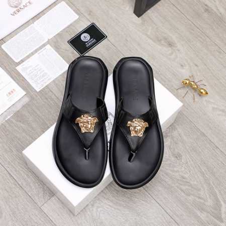 工厂价 Versace 范思哲 新款休闲拖鞋，官网1:1、高品质 完美做工 透射出一种尊贵奢华，高端超凡工艺中升华其奢侈定义。码数；38-44 大量现货 - 点击图像关闭