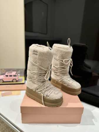 雪地长靴 MiuMiu缪缪最新系列，女士徽标尼龙华达呢雪地派对金属标双色厚底收缩系带羽绒雪地靴滑雪靴胖头靴！ 有轻奢的内蕴品质，自带温暖的腔调，材穿着舒服，爱 - 点击图像关闭