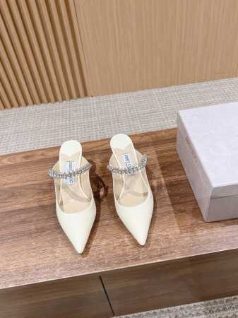 JIMMY CHOO 周仰杰 JC经典水钻链条尖头高跟拖 穆勒鞋 包头半拖 高跟凉鞋 这一款尖头半拖优雅又不失小性感，其设计理念简单 干净，搭配施华洛链 - 点击图像关闭