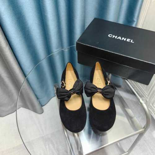 厂价 CHANE*｜小香24P新品 米兰走秀蝴蝶结玛丽珍鞋 本年度最美玛丽珍鞋 无法抗拒的高级与优雅 无论是搭配牛仔裤百褶裙 还是穿去较正式场合都可以的。 秋冬