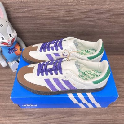 顶级版本Adidas Originals Samba 德训低帮板鞋情侣款 白紫 货号: Id8349 包装:全套得物配件毒盒配纯棉袜子一副。 码数:36 36.