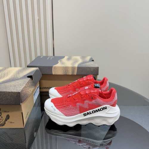 salomon 蛰在了心巴上配色 这个颜色直接给我冲好吧 Xt-Quest全新Gtx防水系列 加宽的耳尺设计，超强舒适脚感，超强抓地大底，可以让你更平稳的行走在