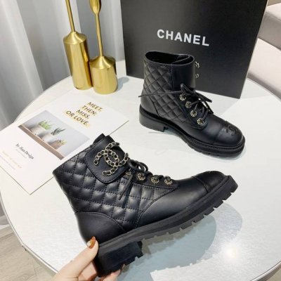 p直销 女鞋 女装 Chanel 香奈儿新款，5-40，34、41定做，面料：牛皮，内里羊皮，跟高3Cm，颜色：黑色，杏色，白色，。原版1：1五金扣件，欢迎对比