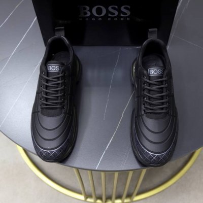 出厂价pp 品牌 Boss 标准码 38-44 45订做 等级 官网同款 材料 原版针织面料 舒适透气内里 轻便耐磨减震运动大底 款式类别 男士时尚休闲鞋 跑步