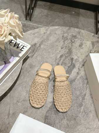 顶级版本 ， The Row 春夏必入单品 镂空网 凉鞋 脚感是在太舒服了 自留款推荐 简单的风格却自带高级气场的拖鞋 绝对是今年必入款 鞋面定制原版镂空网 垫 - 点击图像关闭