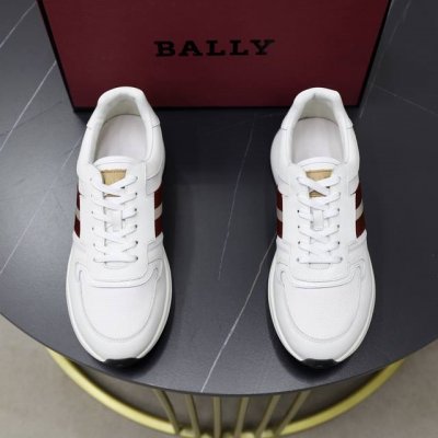 出厂价pp Bally 巴利 新款男士皮革拼接休闲运动鞋 原厂小牛皮面拼接纯色网布设计风格 舒适透气效果极好 经典的B家红白条纹织带徽章装饰 饰以 Bally