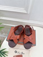 Loro piana 乐悠翩雅 代购级别2025春夏新品 Leo平底露趾交叉凉鞋 lp是意大利顶级奢侈品牌 低调奢华 设计都是一贯纯色系 简单 细节巧妙 清新脱