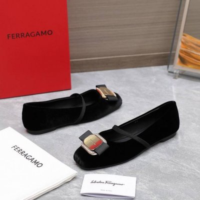 工厂P价P 最高版本 Ferragamo菲拉格慕 春夏新款蝴蝶结浅口女鞋 Sf标志性蝴蝶结五金钻扣平底单鞋 糖果色方头百搭芭蕾舞鞋 市面顶级版本 材质：面料10