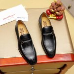 工厂P价 里 Ferragamo 菲拉格慕 爆款时尚皮鞋官网专柜1:1制作，原版开模好质量看得见，进口高端头层打蜡小牛皮，水染皮内里纹路很清优质防水防滑耐磨大底