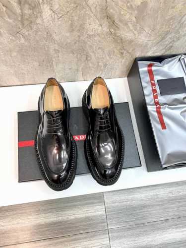 Prad*普拉达德比雕花男鞋｜手工擦色开边珠牛皮面 ｜内里垫脚全牛皮｜耐磨防滑橡胶发泡大底｜轻便舒适｜上脚霸气百搭 Size：39-44